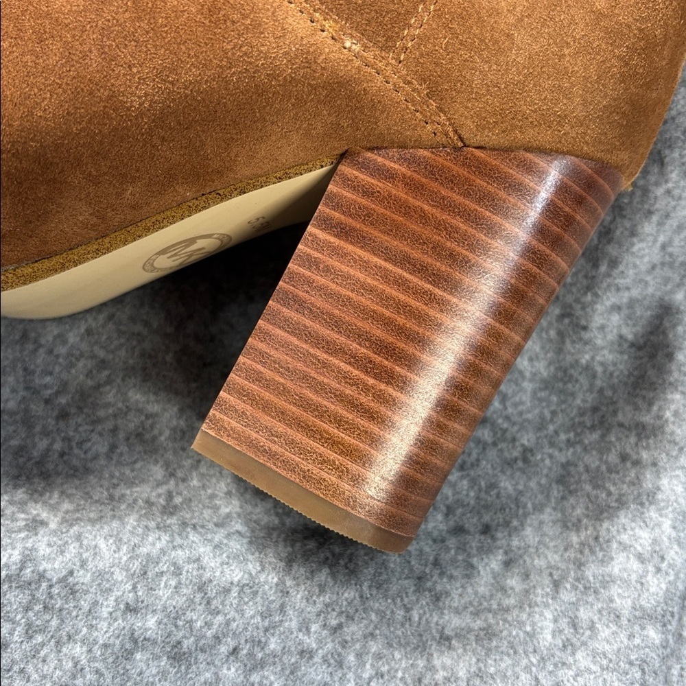 Michael Kors Leigh suede luggage colored Knee-High  heel Boots 5.5 - Picture 6 of 12